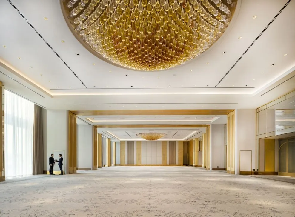 Peninsula Hotel — Hospitality